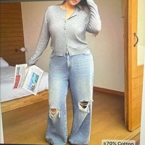 SHEIN curve plus washed Light Blue distressed loose fit jeans- SZ 24